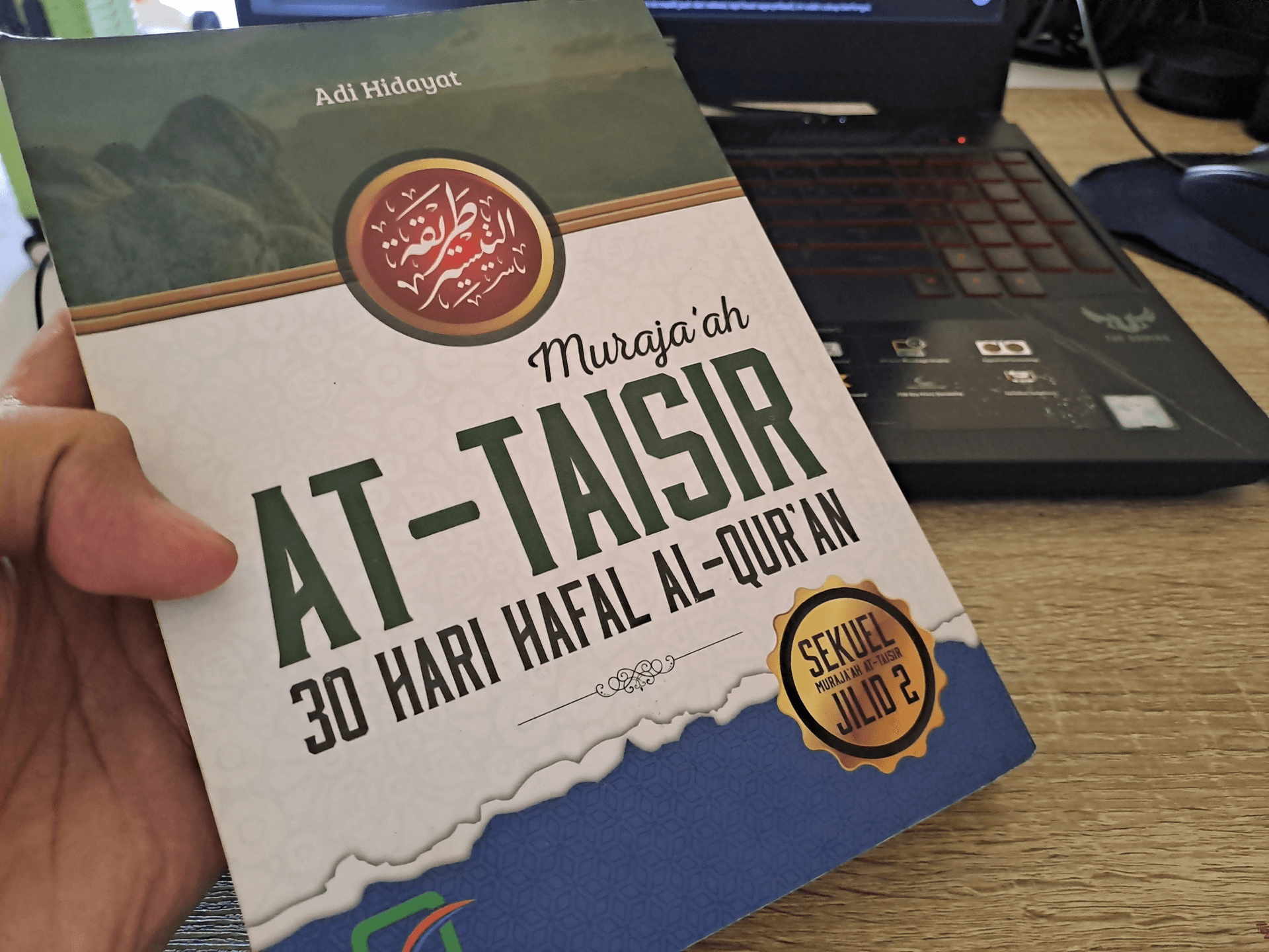 Tangkapan foto cover buku Murajaah At-Taisir 30 Hari Hafal Alquran.